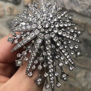 Chloe + Isabel Starburst Brooch